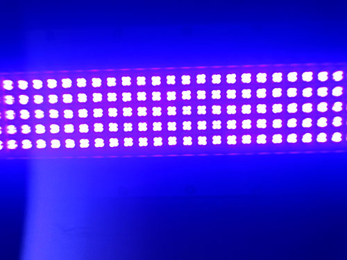 UV-LED固化機(jī)技術(shù)因節(jié)能、環(huán)保成為UV LED面光源發(fā)展方向